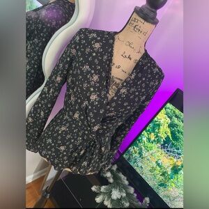 EUC Floral Black Women's Top